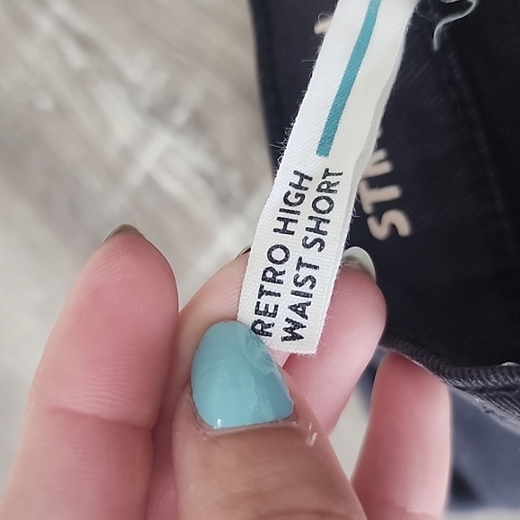 Garage Retro High Waist Jean Short Black Roll Hem Stretch Denim Size 00 - Picture 8 of 11